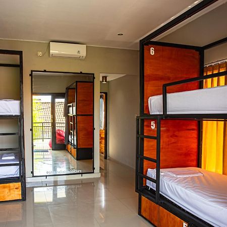 What The Duck Backpackers Canggu Exterior foto