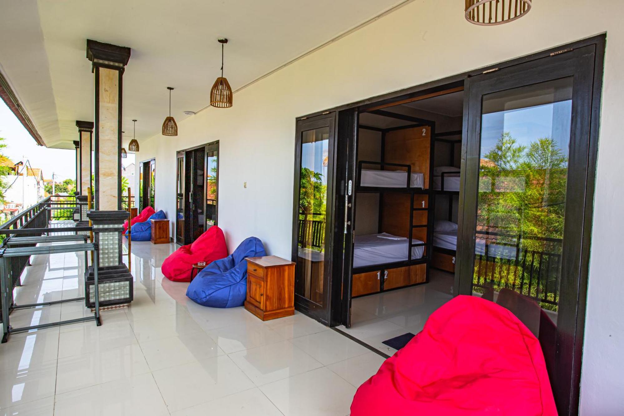 What The Duck Backpackers Canggu Exterior foto